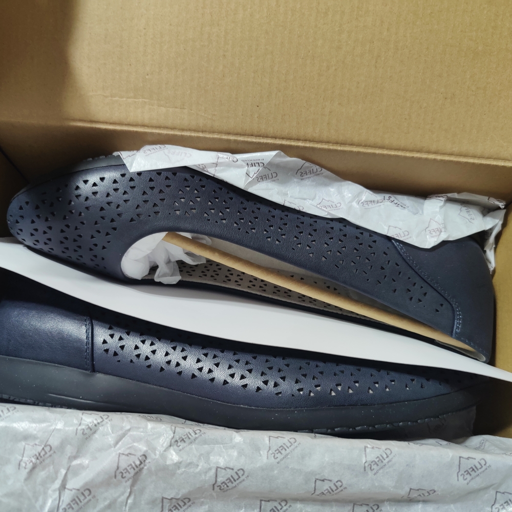 Cliffs Women's Dark Blue Perforated Loafers